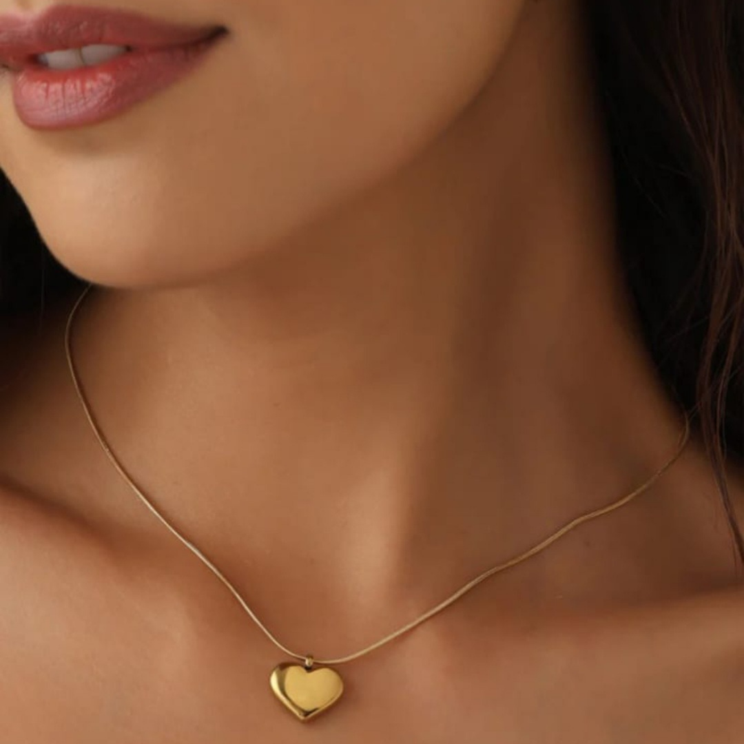 Golden Heart Anti Tarnish Neck Piece