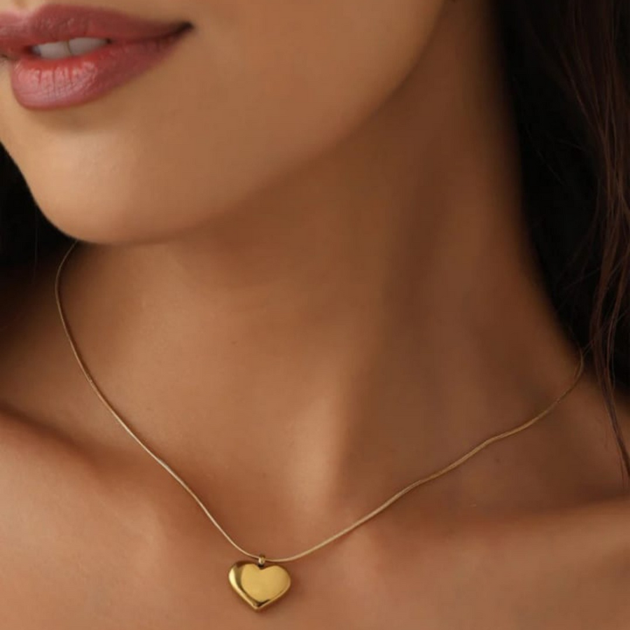 Golden Heart Anti Tarnish Neck Piece