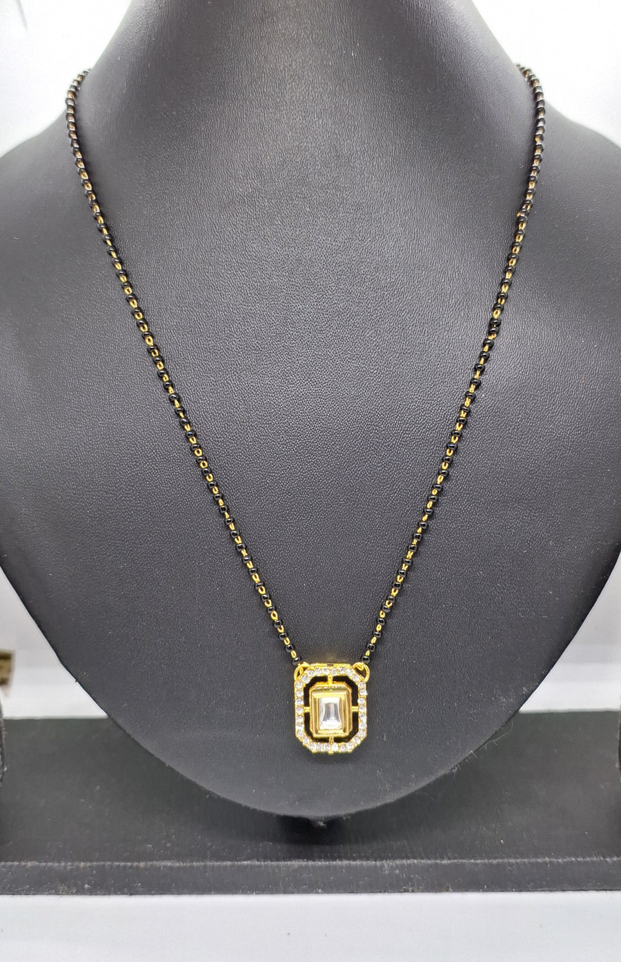 Kundan Ad Mangalsutra